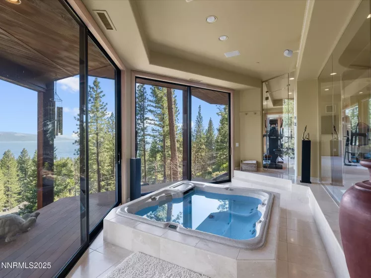 Spa hot tub