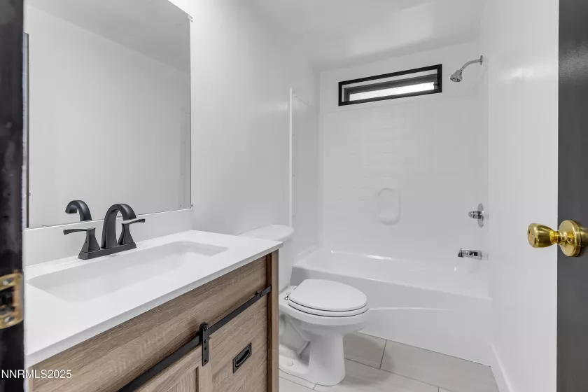 6120 Leon, Sun Valley, Nevada 89433, 3 Bedrooms Bedrooms, ,2 BathroomsBathrooms,Residential,Residential,Leon,250050709