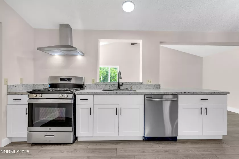 6120 Leon, Sun Valley, Nevada 89433, 3 Bedrooms Bedrooms, ,2 BathroomsBathrooms,Residential,Residential,Leon,250050709