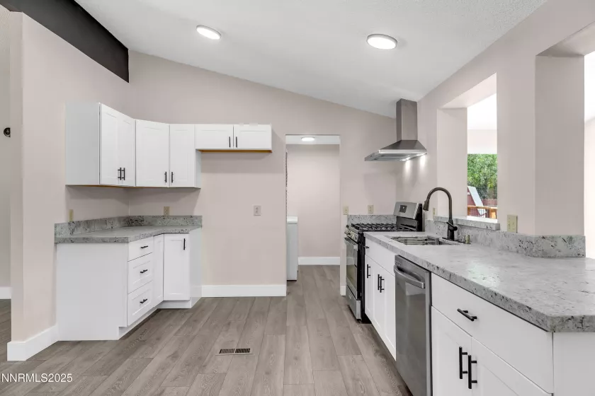 6120 Leon, Sun Valley, Nevada 89433, 3 Bedrooms Bedrooms, ,2 BathroomsBathrooms,Residential,Residential,Leon,250050709