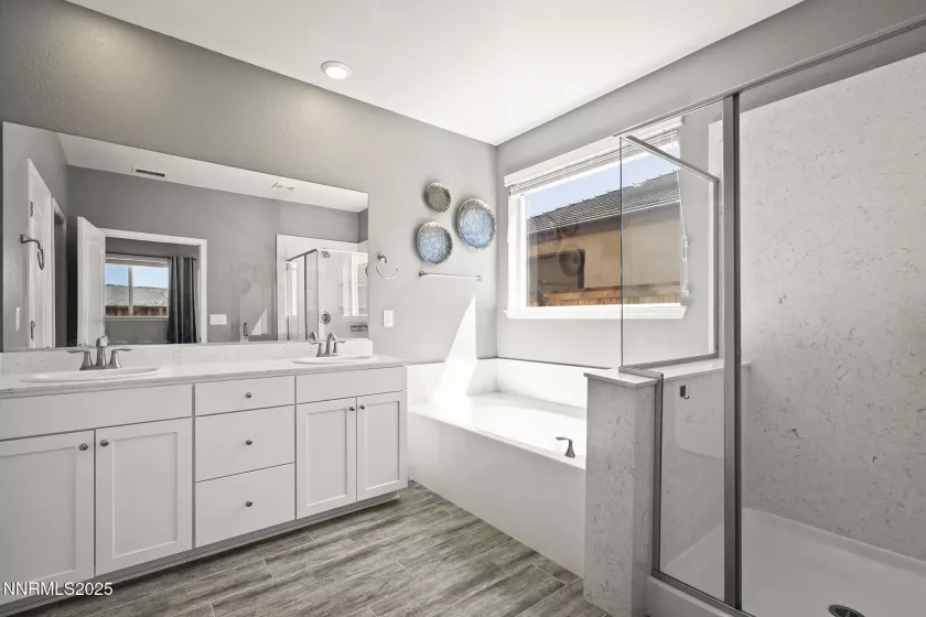 6177 Cotton Rosser, Sparks, Nevada 89436, 3 Bedrooms Bedrooms, ,2 BathroomsBathrooms,Residential,Residential,Cotton Rosser,250050711