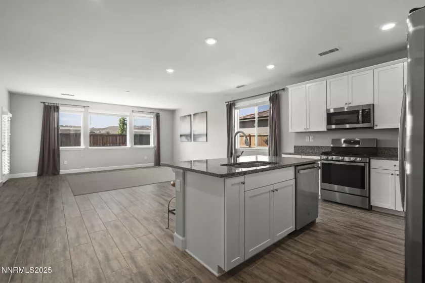 6177 Cotton Rosser, Sparks, Nevada 89436, 3 Bedrooms Bedrooms, ,2 BathroomsBathrooms,Residential,Residential,Cotton Rosser,250050711