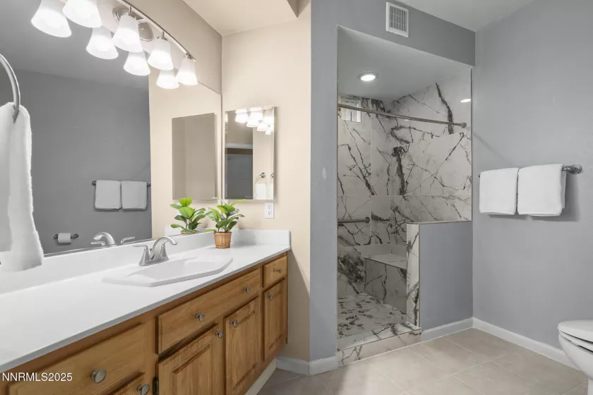 900 Meadows, Reno, Nevada 89521, 1 Bedroom Bedrooms, ,1 BathroomBathrooms,Residential,Residential,Meadows,250050713