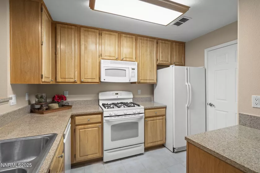900 Meadows, Reno, Nevada 89521, 1 Bedroom Bedrooms, ,1 BathroomBathrooms,Residential,Residential,Meadows,250050713