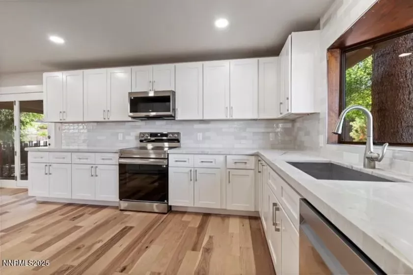 2080 Del Rio, Reno, Nevada 89509, 4 Bedrooms Bedrooms, ,4 BathroomsBathrooms,Residential,Residential,Del Rio,250050633