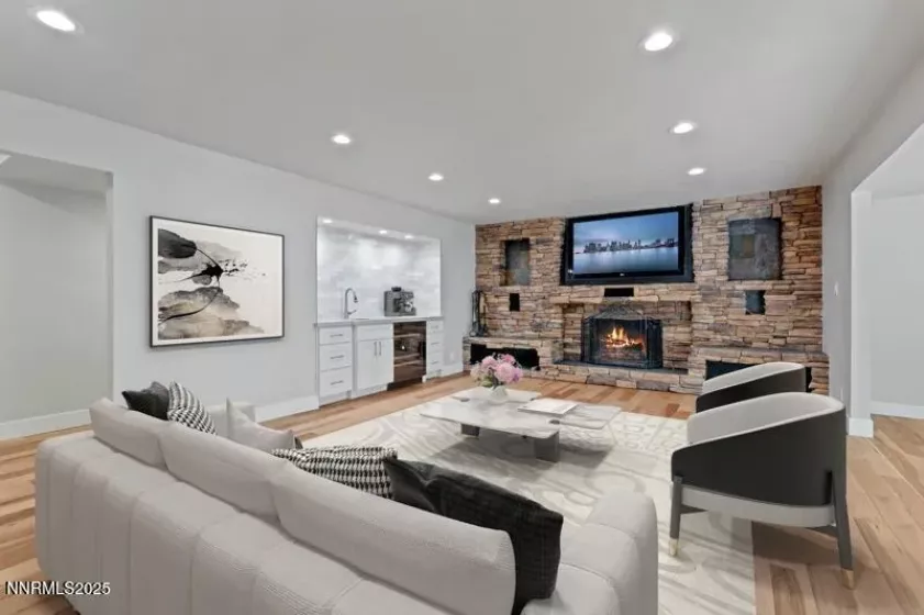 2080 Del Rio, Reno, Nevada 89509, 4 Bedrooms Bedrooms, ,4 BathroomsBathrooms,Residential,Residential,Del Rio,250050633