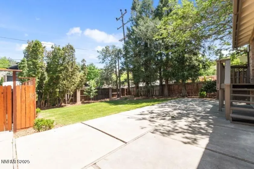 2080 Del Rio, Reno, Nevada 89509, 4 Bedrooms Bedrooms, ,4 BathroomsBathrooms,Residential,Residential,Del Rio,250050633
