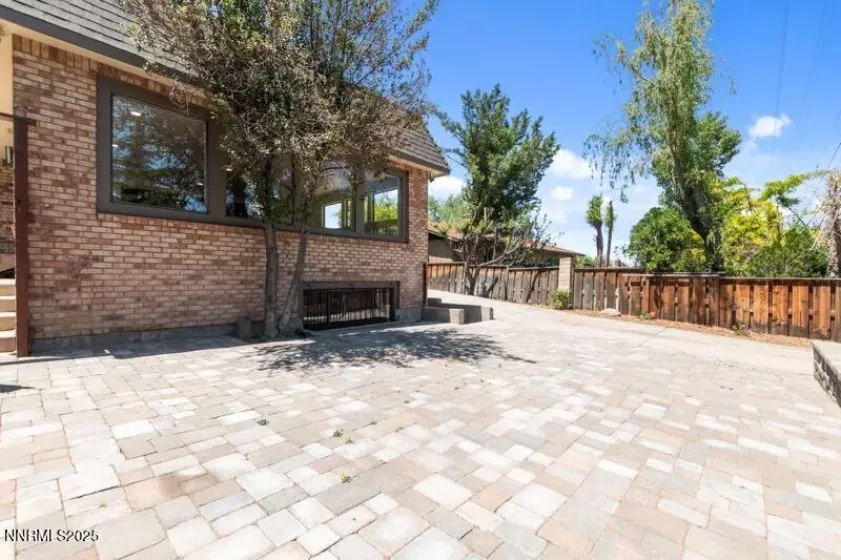 2080 Del Rio, Reno, Nevada 89509, 4 Bedrooms Bedrooms, ,4 BathroomsBathrooms,Residential,Residential,Del Rio,250050633