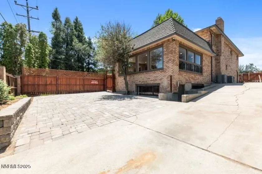 2080 Del Rio, Reno, Nevada 89509, 4 Bedrooms Bedrooms, ,4 BathroomsBathrooms,Residential,Residential,Del Rio,250050633