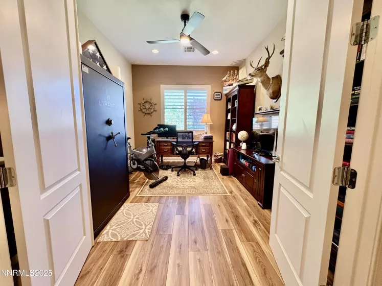 4374 Descent, Sparks, Nevada 89436, 3 Bedrooms Bedrooms, ,3 BathroomsBathrooms,Residential,Residential,Descent,250050645