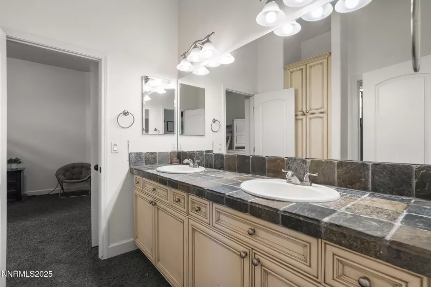 11665 Anthem, Sparks, Nevada 89441, 6 Bedrooms Bedrooms, ,5 BathroomsBathrooms,Residential,Residential,Anthem,250050665