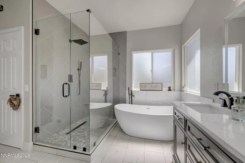 Deep Soaker Tub