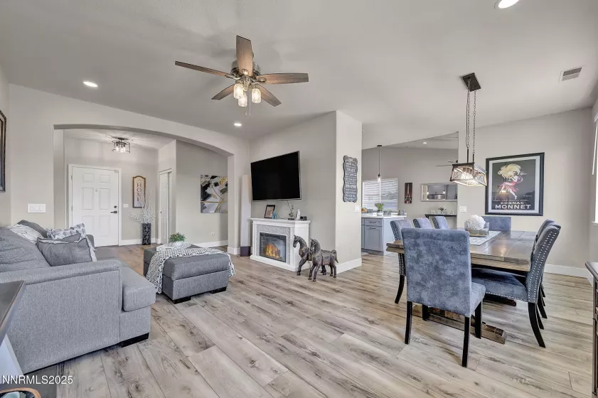 4000 Kettle Rock, Reno, Nevada 89508, 6 Bedrooms Bedrooms, ,3 BathroomsBathrooms,Residential,Residential,Kettle Rock,250050701