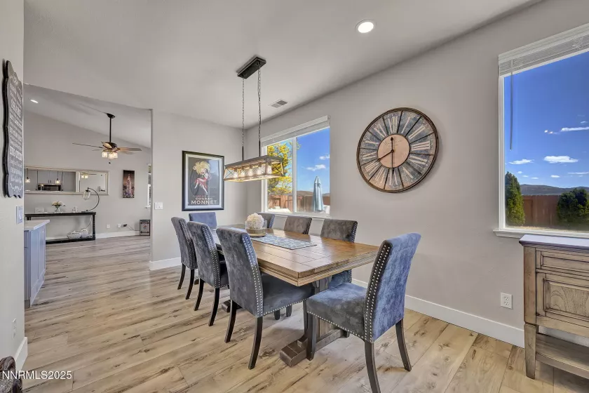 4000 Kettle Rock, Reno, Nevada 89508, 6 Bedrooms Bedrooms, ,3 BathroomsBathrooms,Residential,Residential,Kettle Rock,250050701