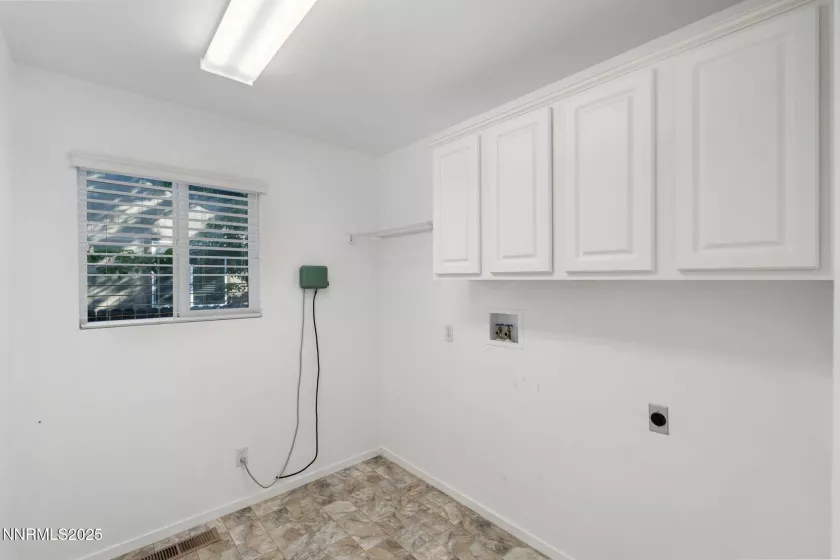 5170 Lorenzo, Sparks, Nevada 89436, 3 Bedrooms Bedrooms, ,3 BathroomsBathrooms,Residential,Residential,Lorenzo,250050717
