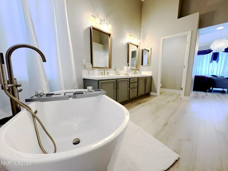 6726 Runnymede, Sparks, Nevada 89436, 4 Bedrooms Bedrooms, ,3 BathroomsBathrooms,Residential,Residential,Runnymede,250050723