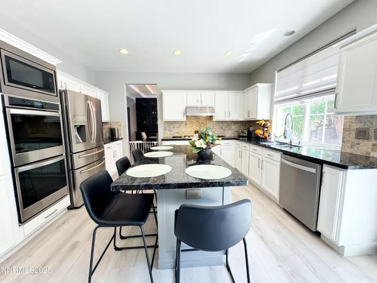 6726 Runnymede, Sparks, Nevada 89436, 4 Bedrooms Bedrooms, ,3 BathroomsBathrooms,Residential,Residential,Runnymede,250050723