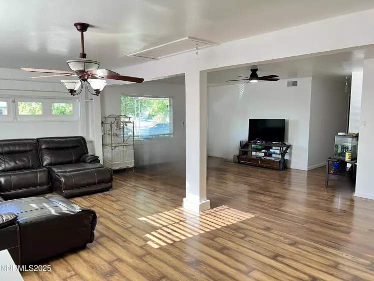 151 Quail, Sparks, Nevada 89431, 3 Bedrooms Bedrooms, ,1 BathroomBathrooms,Residential,Residential,Quail,250050725