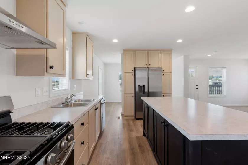 2550 Pueblo, Silver Springs, Nevada 89429, 3 Bedrooms Bedrooms, ,2 BathroomsBathrooms,Residential,Residential,Pueblo,250050729