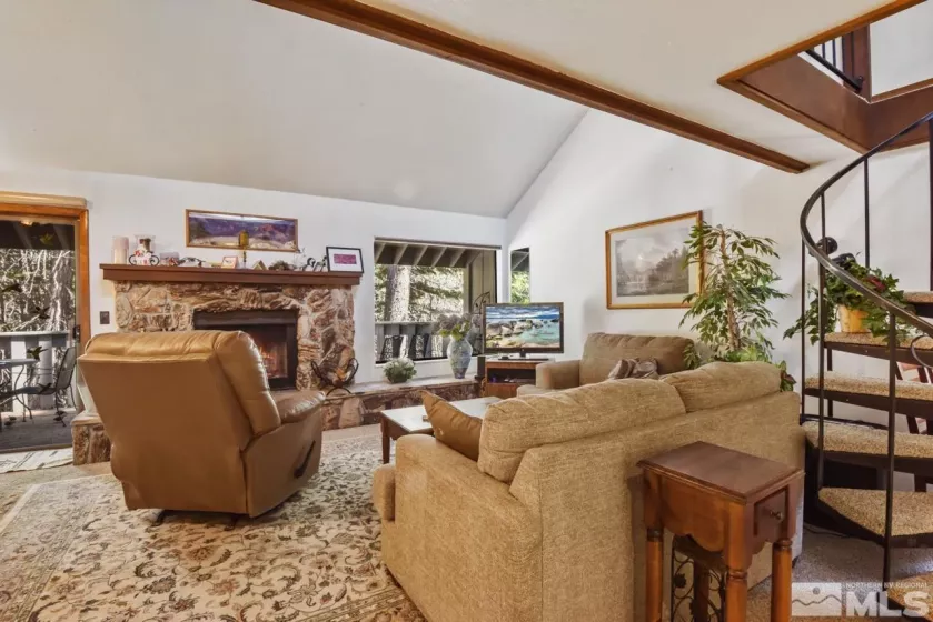 696 Village, Incline Village, Nevada 89451, 2 Bedrooms Bedrooms, ,2 BathroomsBathrooms,Residential,Residential,Village,240010681