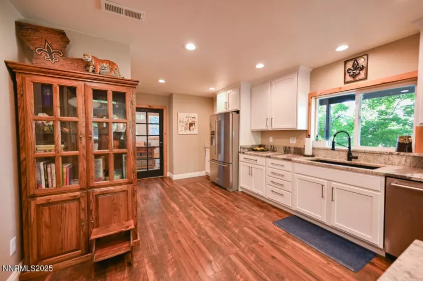 1147 Autumn Hills, Gardnerville, Nevada 89460, 3 Bedrooms Bedrooms, ,3 BathroomsBathrooms,Residential,Residential,Autumn Hills,250050743