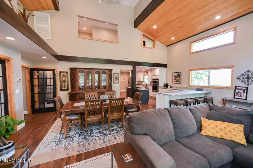 1147 Autumn Hills, Gardnerville, Nevada 89460, 3 Bedrooms Bedrooms, ,3 BathroomsBathrooms,Residential,Residential,Autumn Hills,250050743