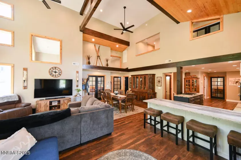 1147 Autumn Hills, Gardnerville, Nevada 89460, 3 Bedrooms Bedrooms, ,3 BathroomsBathrooms,Residential,Residential,Autumn Hills,250050743