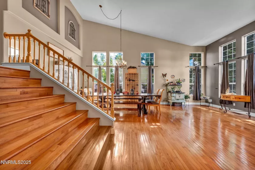 3201 Green River, Reno, Nevada 89503, 5 Bedrooms Bedrooms, ,3 BathroomsBathrooms,Residential,Residential,Green River,250050742