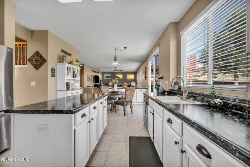 3201 Green River, Reno, Nevada 89503, 5 Bedrooms Bedrooms, ,3 BathroomsBathrooms,Residential,Residential,Green River,250050742