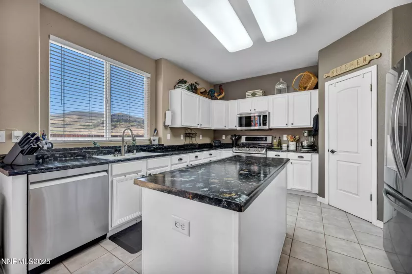 3201 Green River, Reno, Nevada 89503, 5 Bedrooms Bedrooms, ,3 BathroomsBathrooms,Residential,Residential,Green River,250050742