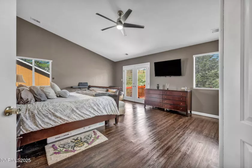 3201 Green River, Reno, Nevada 89503, 5 Bedrooms Bedrooms, ,3 BathroomsBathrooms,Residential,Residential,Green River,250050742