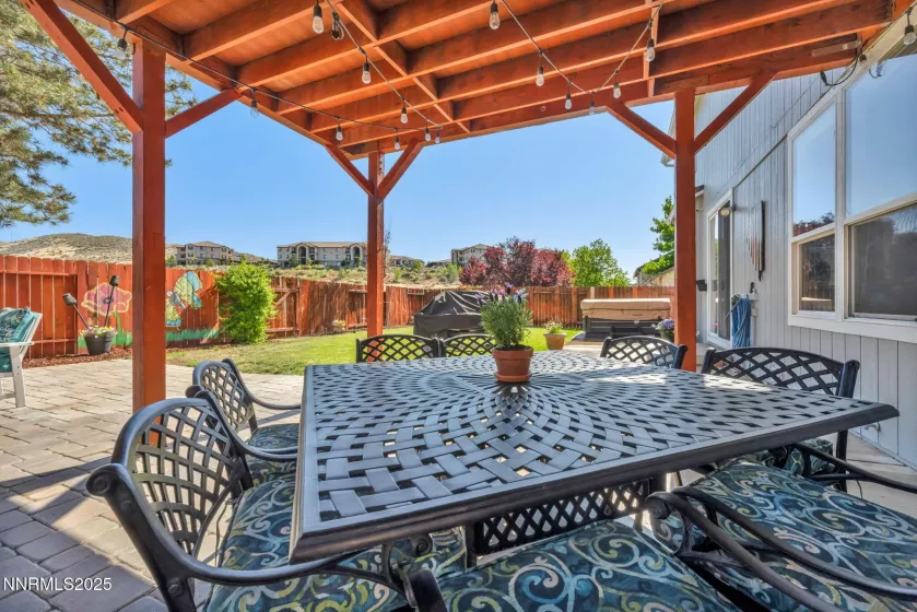 3201 Green River, Reno, Nevada 89503, 5 Bedrooms Bedrooms, ,3 BathroomsBathrooms,Residential,Residential,Green River,250050742