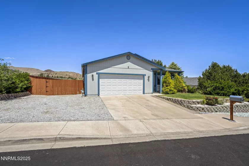 7519 Cezanne, Sun Valley, Nevada 89433, 3 Bedrooms Bedrooms, ,2 BathroomsBathrooms,Residential,Residential,Cezanne,250050749