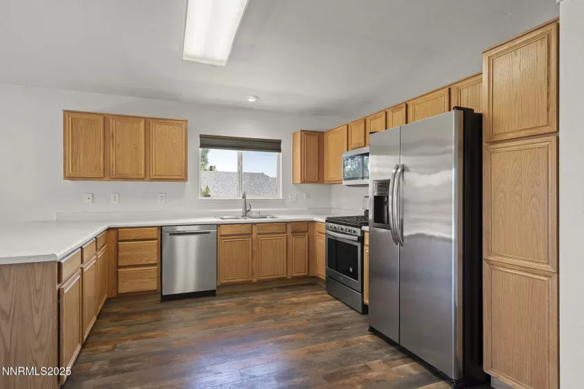 7519 Cezanne, Sun Valley, Nevada 89433, 3 Bedrooms Bedrooms, ,2 BathroomsBathrooms,Residential,Residential,Cezanne,250050749