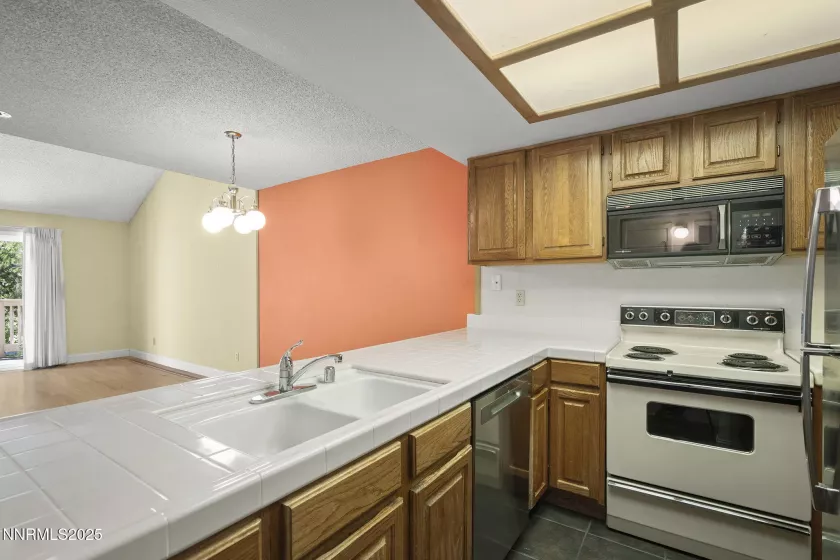 2875 Idlewild, Reno, Nevada 89509, 1 Bedroom Bedrooms, ,1 BathroomBathrooms,Residential,Residential,Idlewild,250050755