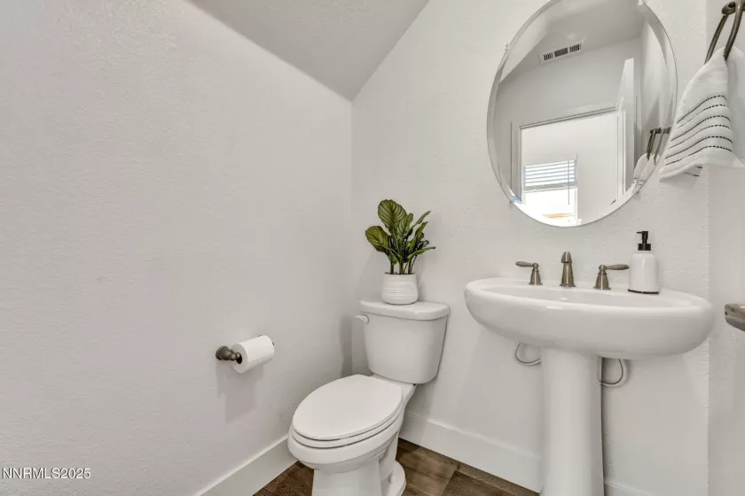7939 Taconite, Sparks, Nevada 89436, 3 Bedrooms Bedrooms, ,3 BathroomsBathrooms,Residential,Residential,Taconite,250050767