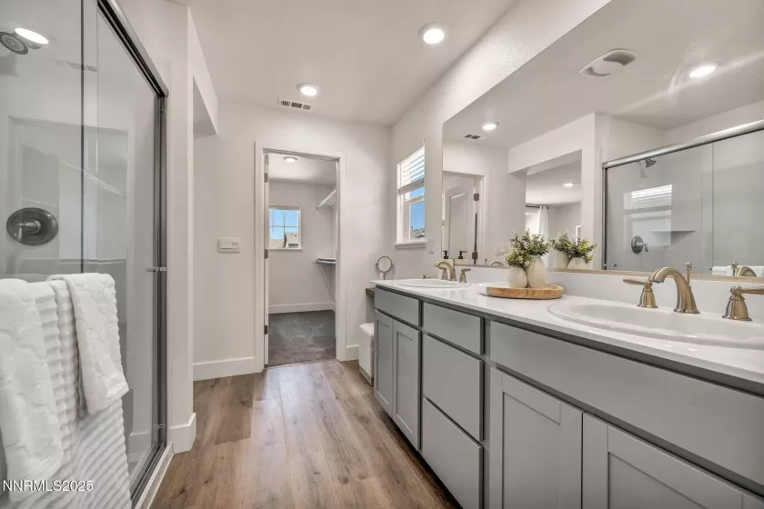 7939 Taconite, Sparks, Nevada 89436, 3 Bedrooms Bedrooms, ,3 BathroomsBathrooms,Residential,Residential,Taconite,250050767