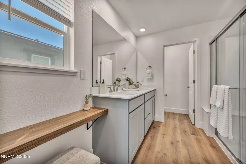 7939 Taconite, Sparks, Nevada 89436, 3 Bedrooms Bedrooms, ,3 BathroomsBathrooms,Residential,Residential,Taconite,250050767