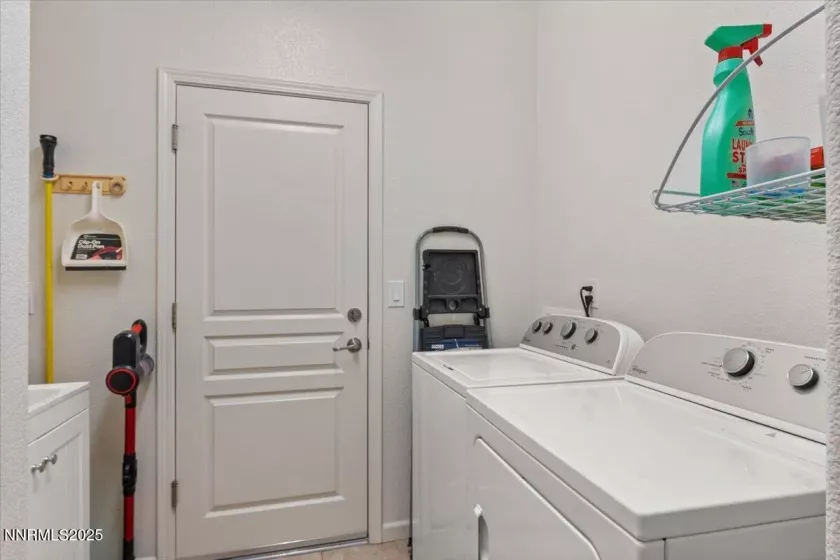 1380 Wakefield, Reno, Nevada 89523, 3 Bedrooms Bedrooms, ,2 BathroomsBathrooms,Residential,Residential,Wakefield,250050769