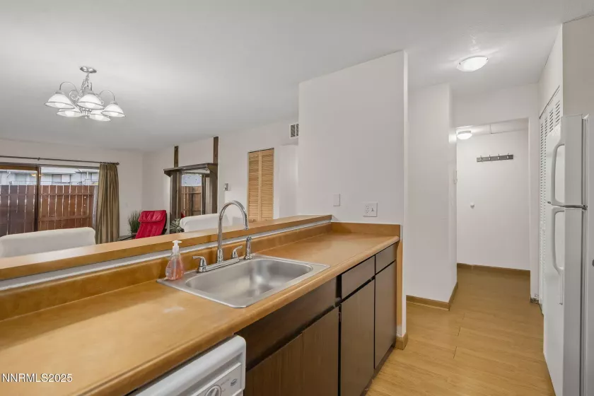 2700 Plumas, Reno, Nevada 89509, 1 Bedroom Bedrooms, ,1 BathroomBathrooms,Residential,Residential,Plumas,250050760