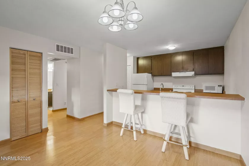 2700 Plumas, Reno, Nevada 89509, 1 Bedroom Bedrooms, ,1 BathroomBathrooms,Residential,Residential,Plumas,250050760