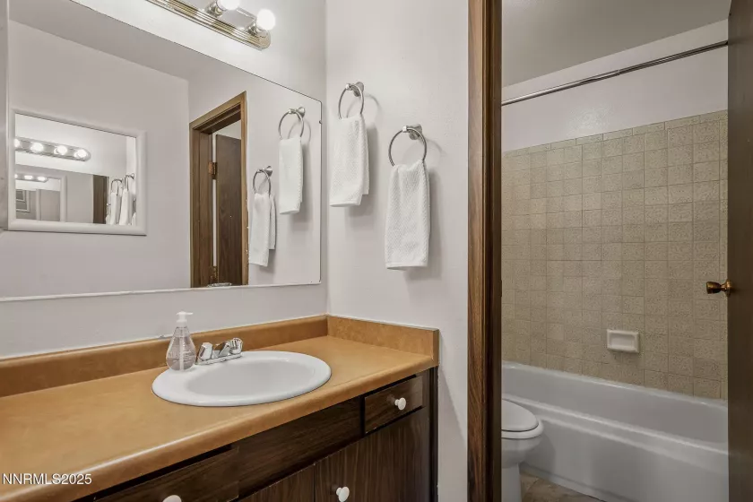2700 Plumas, Reno, Nevada 89509, 1 Bedroom Bedrooms, ,1 BathroomBathrooms,Residential,Residential,Plumas,250050760