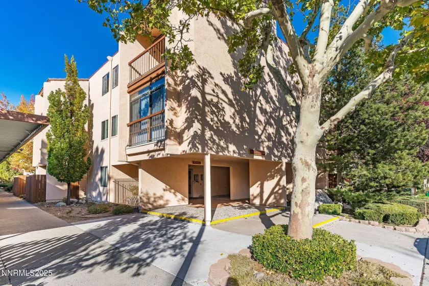 2700 Plumas, Reno, Nevada 89509, 1 Bedroom Bedrooms, ,1 BathroomBathrooms,Residential,Residential,Plumas,250050760