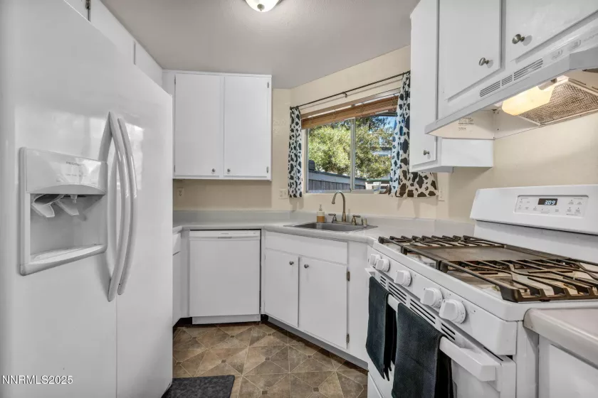 2511 Sycamore Glen, Sparks, Nevada 89434, 2 Bedrooms Bedrooms, ,2 BathroomsBathrooms,Residential,Residential,Sycamore Glen,250050781