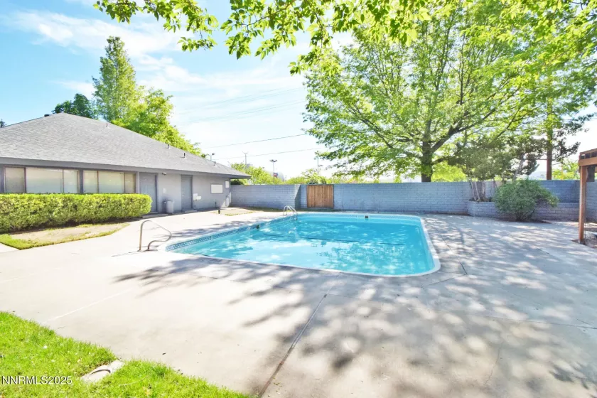 2213 Kietzke, Reno, Nevada 89502, 2 Bedrooms Bedrooms, ,2 BathroomsBathrooms,Residential,Residential,Kietzke,250050784