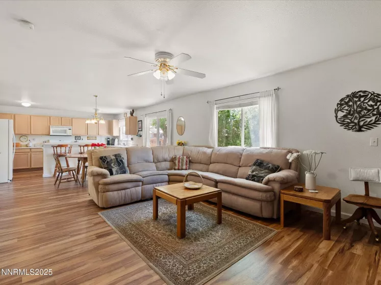 207 Poppy Hills, Fernley, Nevada 89408, 3 Bedrooms Bedrooms, ,3 BathroomsBathrooms,Residential,Residential,Poppy Hills,250050787