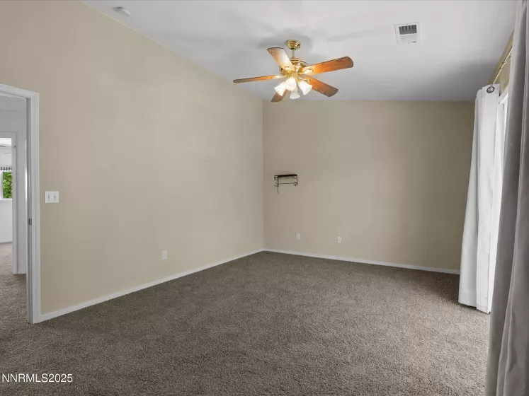 207 Poppy Hills, Fernley, Nevada 89408, 3 Bedrooms Bedrooms, ,3 BathroomsBathrooms,Residential,Residential,Poppy Hills,250050787