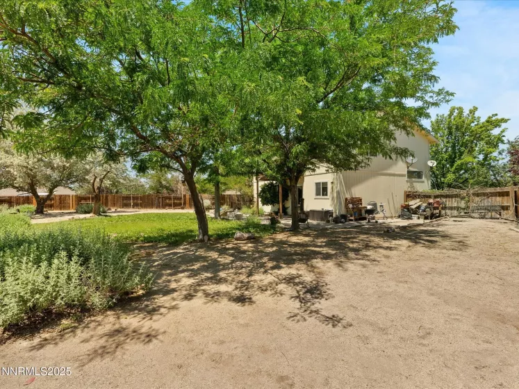 207 Poppy Hills, Fernley, Nevada 89408, 3 Bedrooms Bedrooms, ,3 BathroomsBathrooms,Residential,Residential,Poppy Hills,250050787
