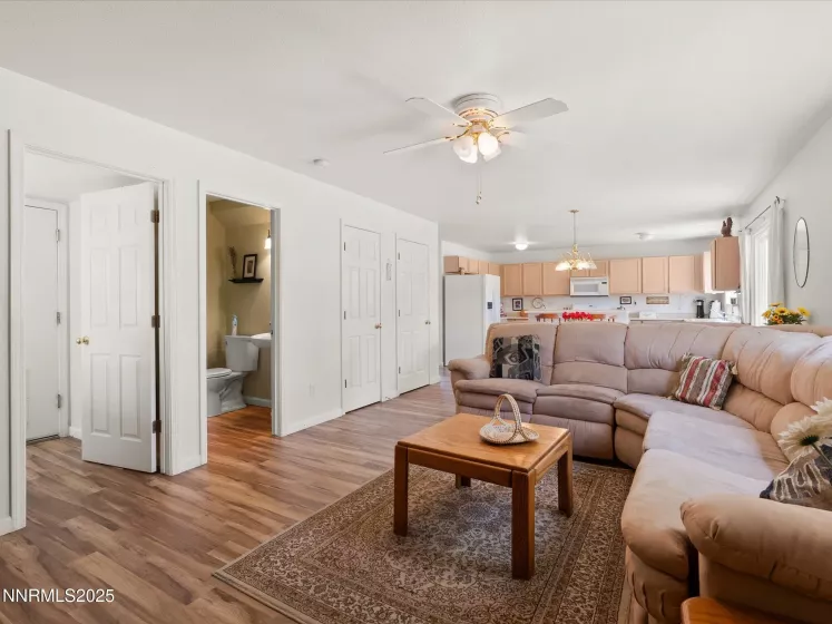 207 Poppy Hills, Fernley, Nevada 89408, 3 Bedrooms Bedrooms, ,3 BathroomsBathrooms,Residential,Residential,Poppy Hills,250050787