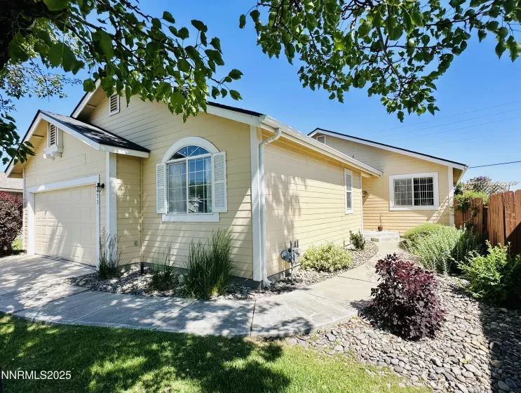 1171 White Oak, Minden, Nevada 89423, 3 Bedrooms Bedrooms, ,2 BathroomsBathrooms,Residential,Residential,White Oak,250050788